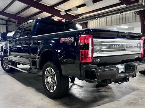 Used 2025 Ford F250 King Ranch w/ FX4 Off-Road Package image 5