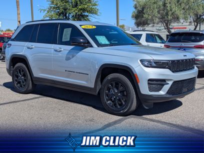 Used 2024 Jeep Grand Cherokee Altitude