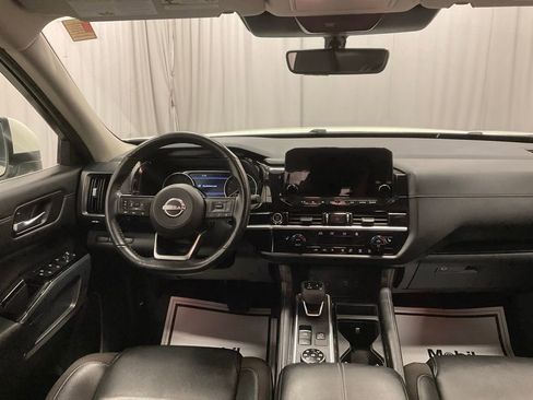 Used 2023 Nissan Pathfinder SL image 36