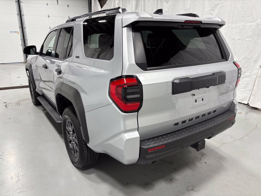 Used 2026 Toyota 4Runner SR5 AWD/4WD image 5