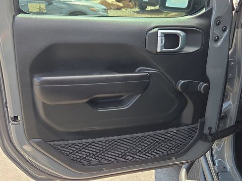 Used 2021 Jeep Wrangler Unlimited Sport AWD/4WD image 13