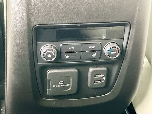 Used 2024 Buick Enclave Avenir FWD image 27