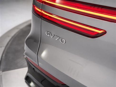 New 2026 Genesis GV70 2.5T Sport Prestige AWD/4WD image 15