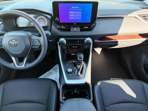 Used 2024 Toyota RAV4 Limited w/ Advanced Technology Package image 19
