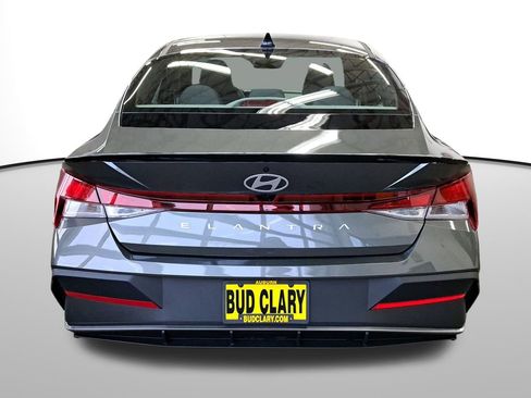 New 2025 Hyundai Elantra Sport image 7