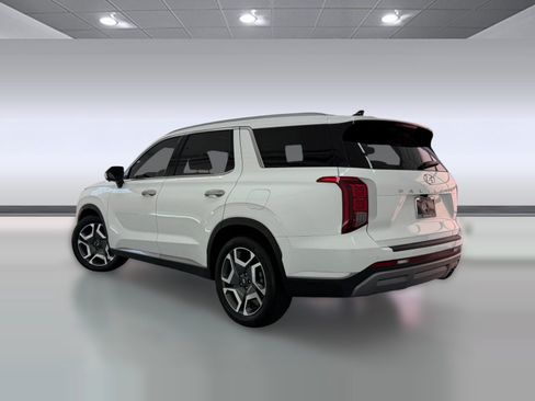 Used 2023 Hyundai Palisade Limited w/ Cargo Package FWD image 3