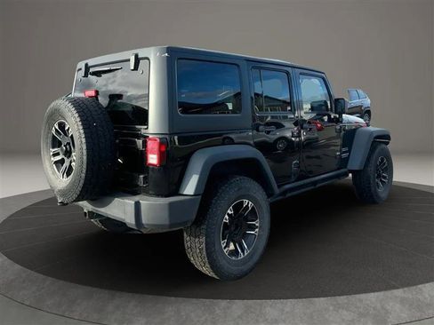 Used 2013 Jeep Wrangler Unlimited Sport image 5