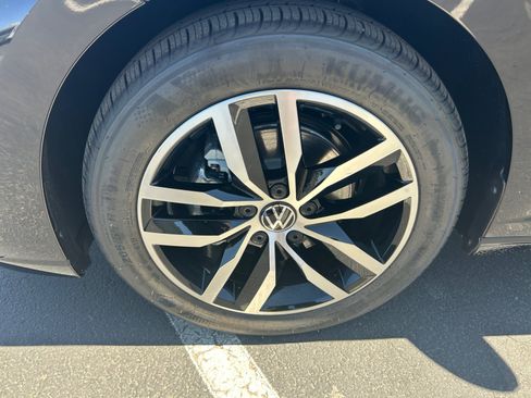 New 2026 Volkswagen Jetta SE FWD image 25