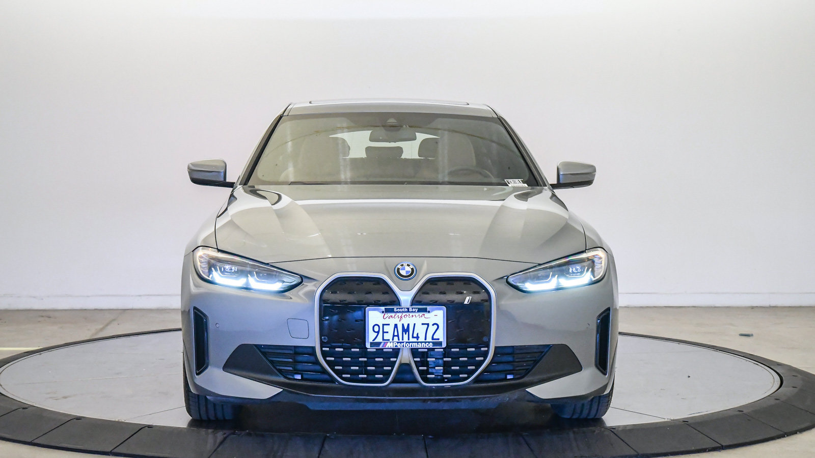 Used 2023 BMW i4 eDrive40 w/ Premium Package RWD image 7