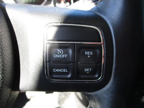 Used 2016 Jeep Wrangler Unlimited Rubicon w/ Max Tow Package AWD/4WD image 14