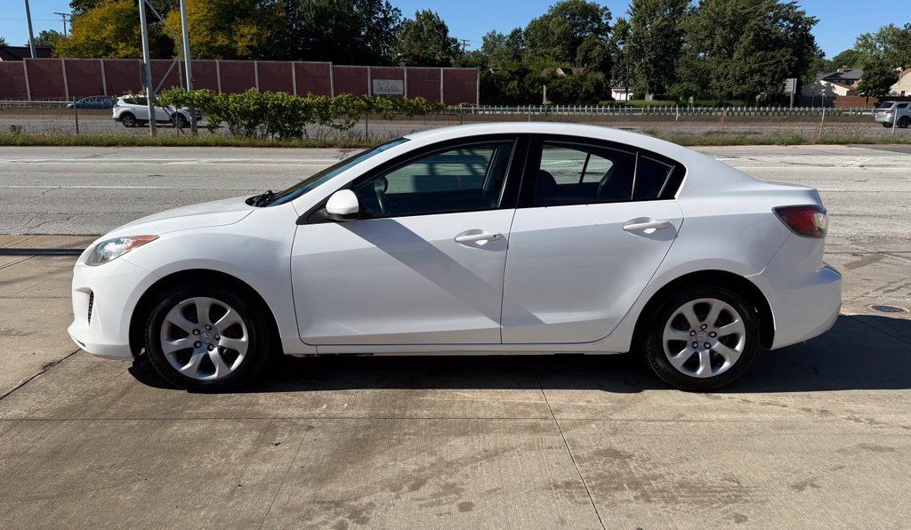 Used 2012 MAZDA MAZDA3 i Sport FWD image 11