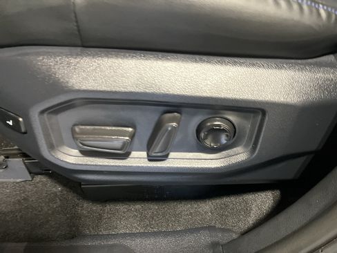 Used 2026 Toyota Tundra Platinum AWD/4WD image 31