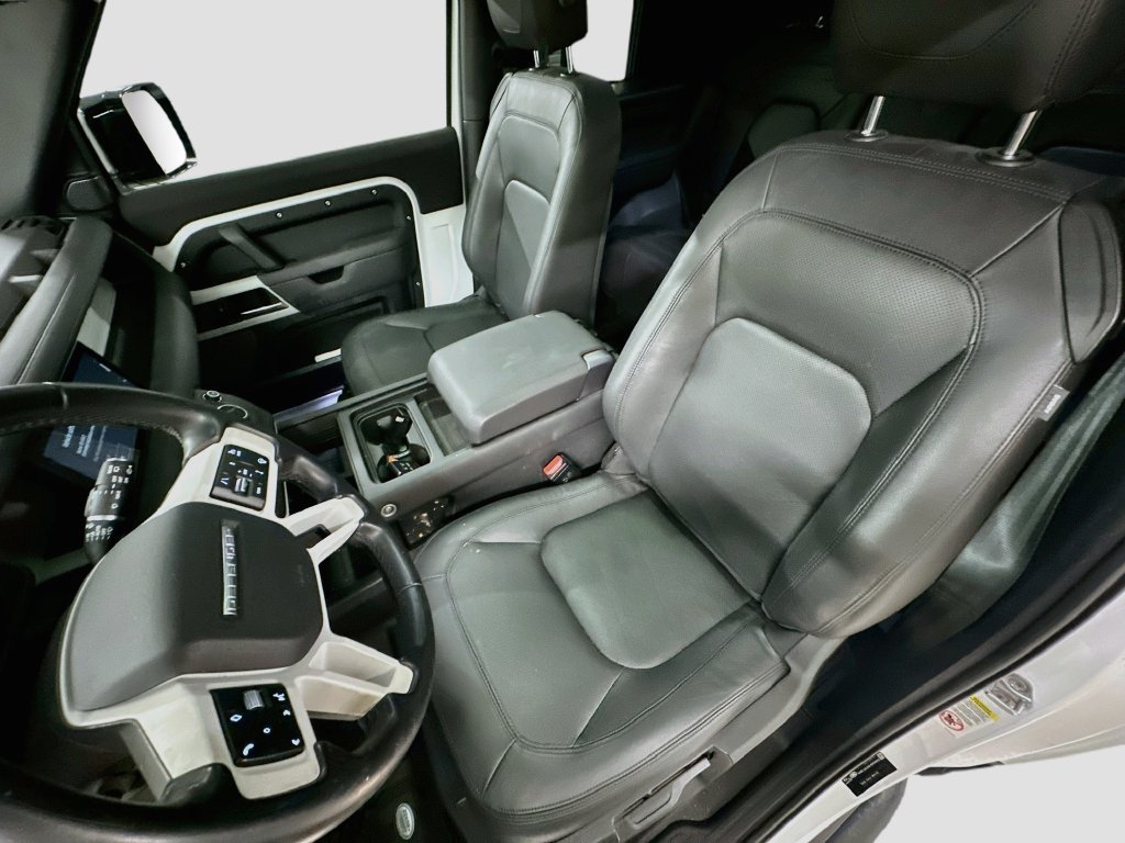 Used 2024 Land Rover Defender 90 S AWD/4WD image 5