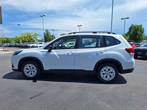 Used 2023 Subaru Forester AWD/4WD image 6