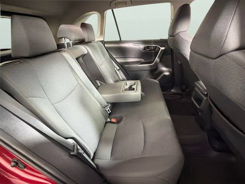 Used 2021 Toyota RAV4 LE FWD image 29