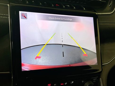 Used 2023 Jeep Grand Cherokee Overland image 14