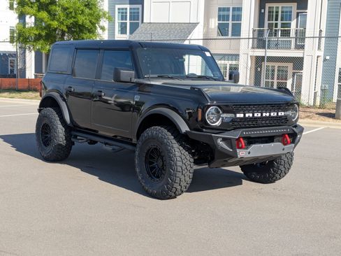 New 2025 Ford Bronco Big Bend AWD/4WD image 2