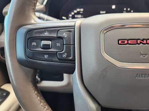 Used 2022 GMC Yukon XL Denali AWD/4WD image 31