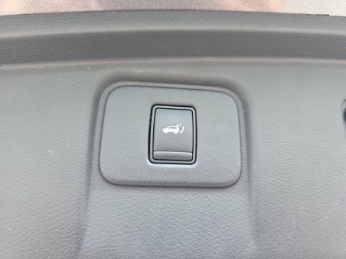 Used 2019 Nissan Murano Platinum FWD image 38