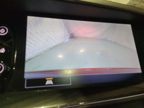 Used 2021 Buick Envision Essence w/ Sport Touring Package image 10