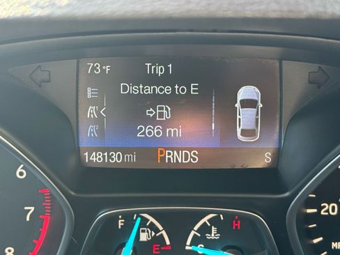 Used 2017 Ford Escape S image 5