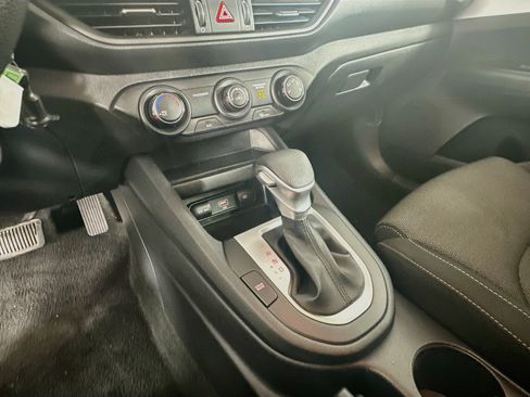 Used 2024 Kia Forte LXS FWD image 23