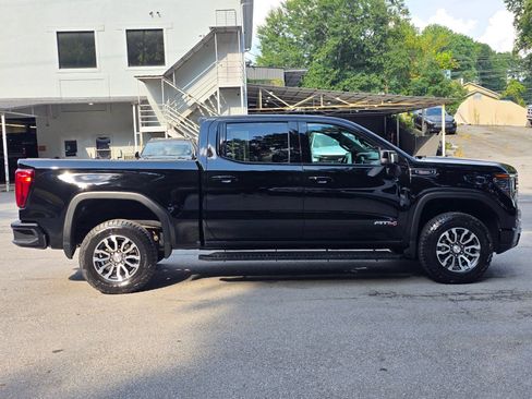 Used 2023 GMC Sierra 1500 AT4 w/ Technology Package AWD/4WD image 8