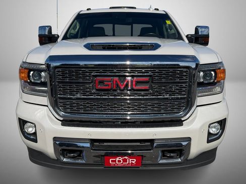 Used 2018 GMC Sierra 3500 Denali w/ Duramax Plus Package image 9