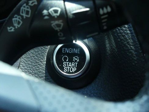 Used 2018 Ford Focus ST FWD image 15