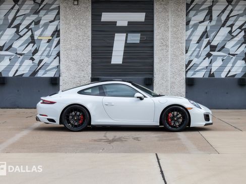 Used 2019 Porsche 911 Carrera GTS image 17