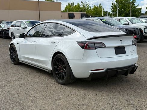 Used 2022 Tesla Model 3 Long Range AWD/4WD image 3