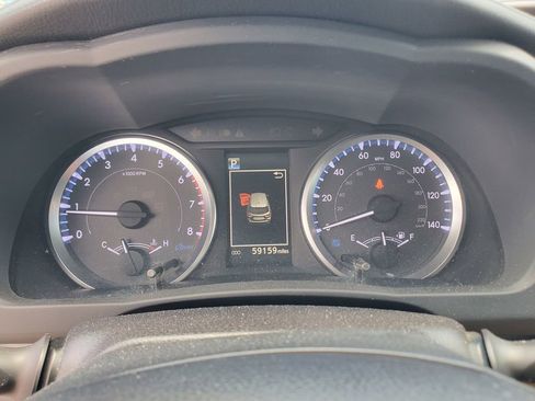 Used 2019 Toyota Highlander LE FWD image 25