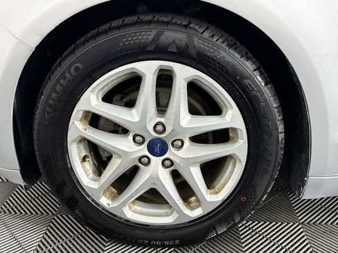 Used 2016 Ford Fusion SE image 36