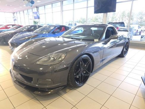 Used 2010 Chevrolet Corvette Base image 3