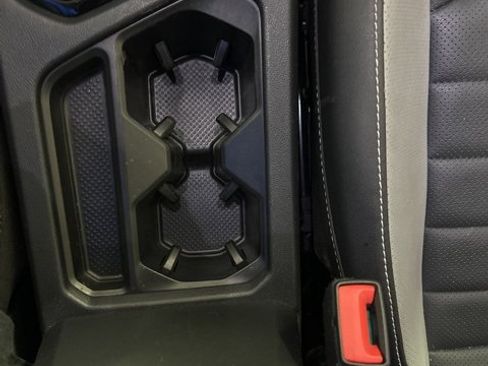 Used 2023 Volkswagen Taos SEL image 15