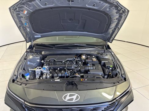 New 2026 Hyundai Elantra SEL Sport image 10