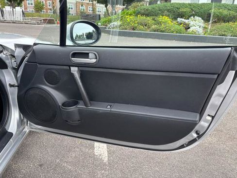 Used 2006 MAZDA MX-5 Miata Sport w/ Suspension Pkg image 20