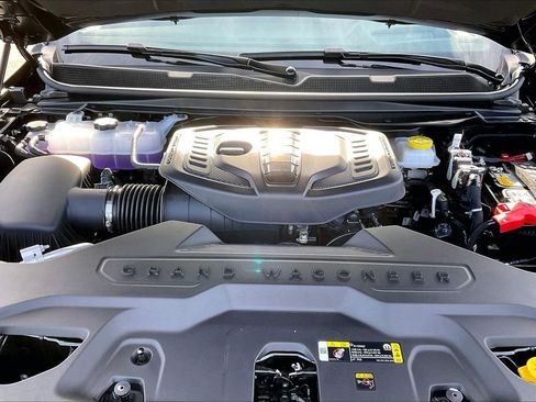 New 2026 Jeep Grand Wagoneer Limited AWD/4WD image 39