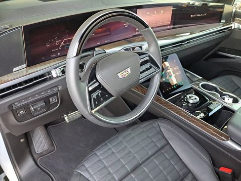 Certified 2026 Cadillac Escalade ESV Platinum Sport w/ LPO, ONYX Package image 10