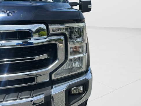 Used 2021 Ford F350 Lariat w/ Chrome Package image 34