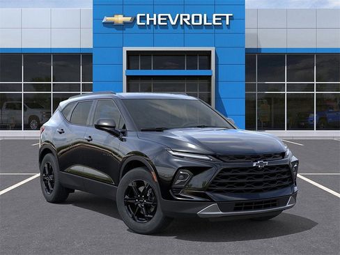 New 2026 Chevrolet Blazer LT image 8