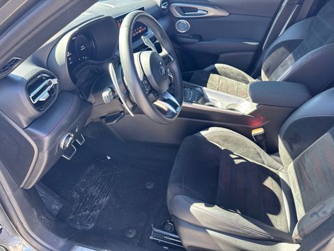 Used 2025 Dodge Hornet R/T w/ R/T Plus Package image 9