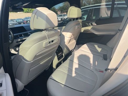 Used 2020 BMW X5 xDrive40i w/ M Sport Package AWD/4WD image 8