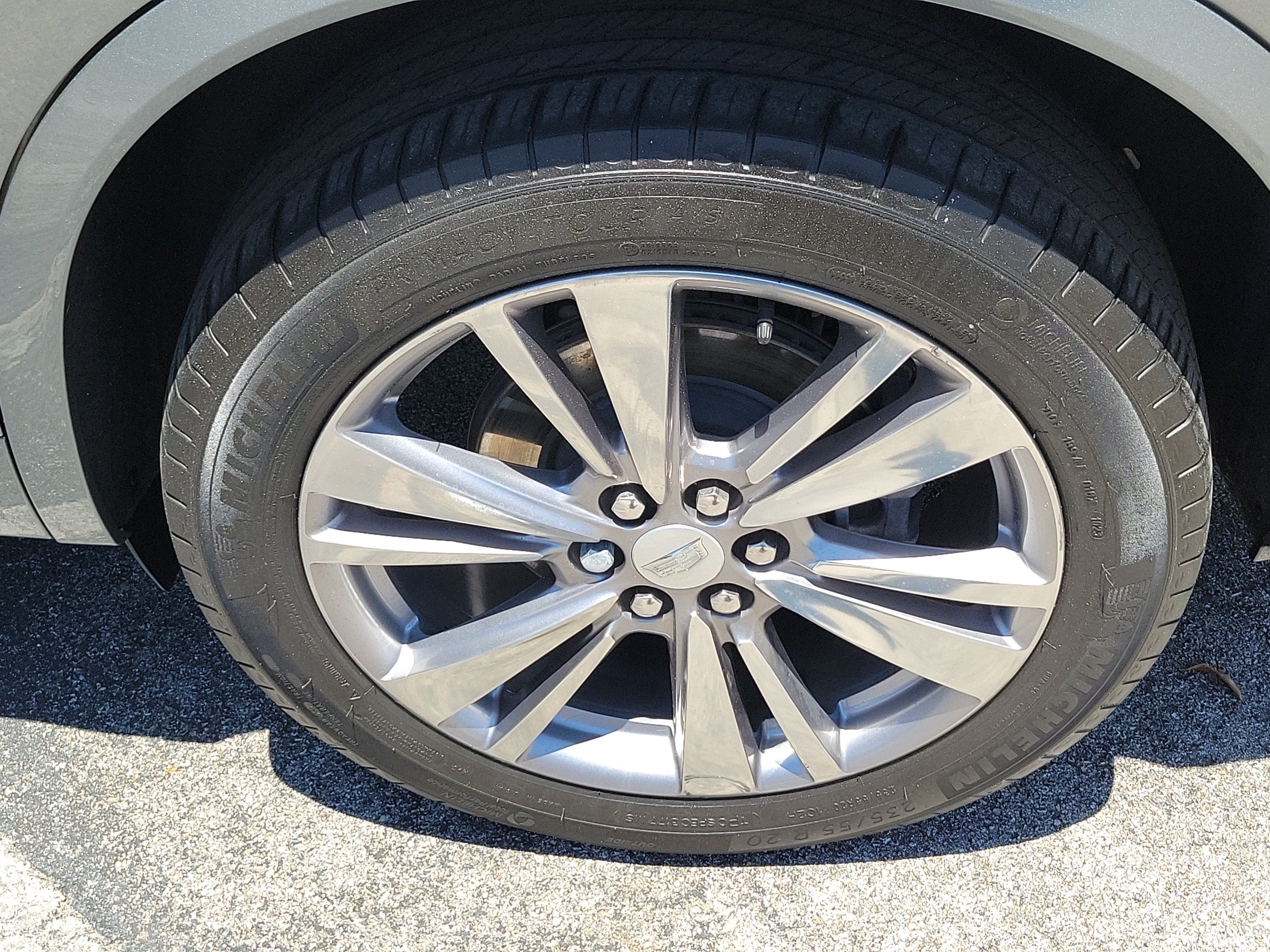 Used 2023 Cadillac XT6 Premium Luxury w/ Technology Package AWD/4WD image 10