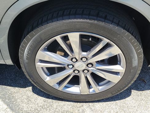 Used 2023 Cadillac XT6 Premium Luxury w/ Technology Package AWD/4WD image 10