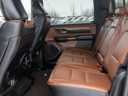 Used 2022 RAM 1500 Limited w/ Body-Colour Bumper Group image 10