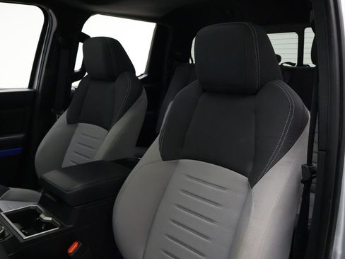 Used 2024 Toyota Tacoma TRD Sport image 13