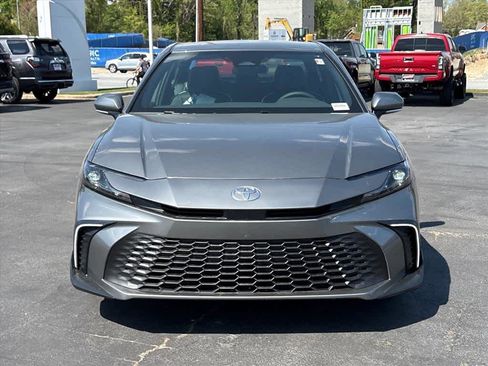 Used 2026 Toyota Camry SE FWD image 25