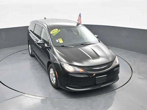 Used 2024 Chrysler Voyager LX FWD image 28