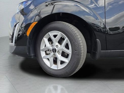 Certified 2024 Kia Soul LX w/ Option Group 015 FWD image 40